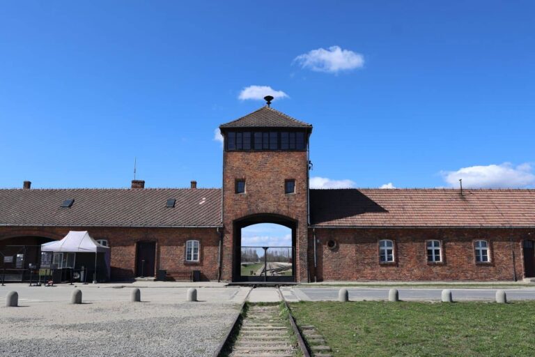 Read more about the article How Long Is the Auschwitz Tour?